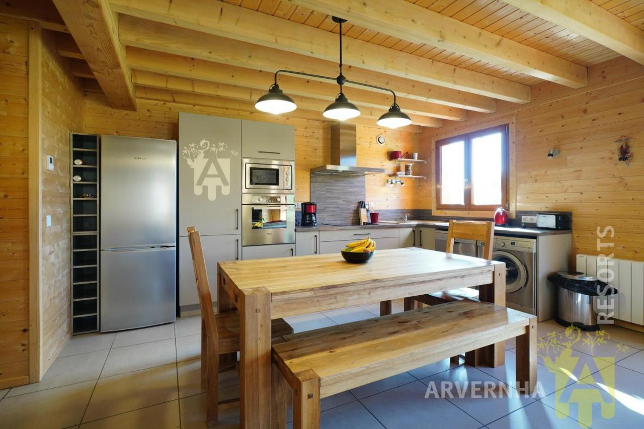Chalet De Solene Chambon-sur-Lac Exterior photo